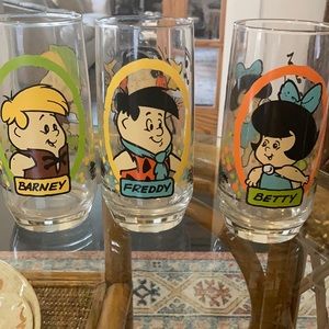 3 vintage collectible 1986 pizza hut flinsyone kids hanna- barbara glasses